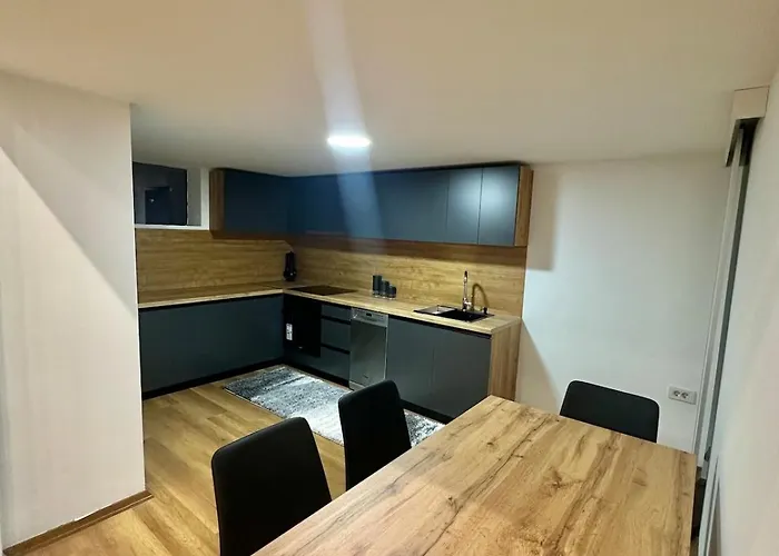 Stylish Loft Living Modern-2br With High Ceilings *